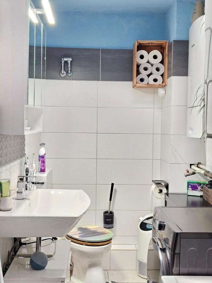 Doppelzimmer 1 I Geteiltes Bad & Kueche I Mit Dem Zug Nur 4 Min Bis Zum Hauptbahnhof Фрайбург Экстерьер фото